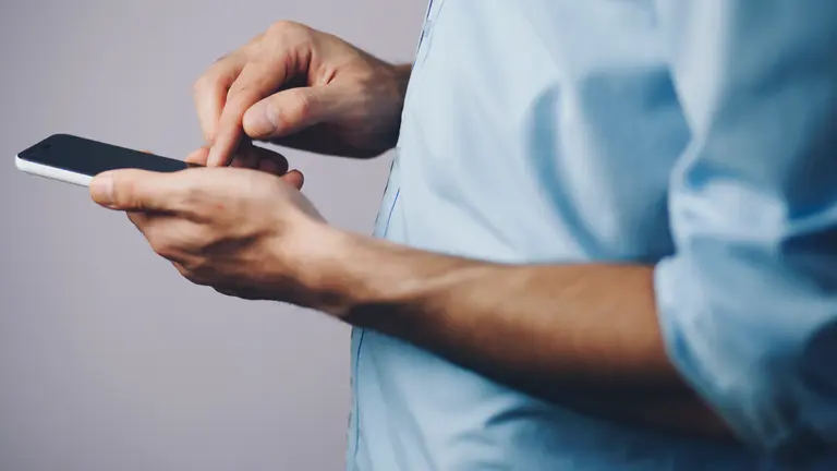 Man holding phone